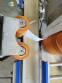 Automatic labeling machine for flat cylindrical bottles and jars Maqmundi