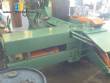 Hydraulic press to make bales