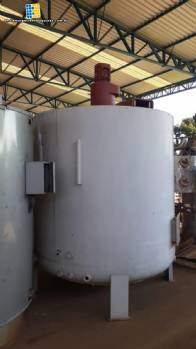 Jacketed tank for 1,500 L