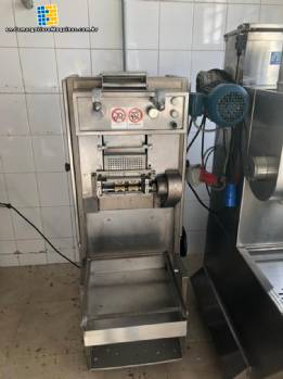 Capelet and raviolet maker machine La Monferrina