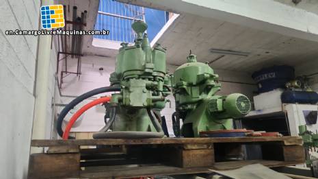 Westfalia 1,000 liters/hour centrifuge separator for oil purification