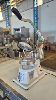 Delgo manual bottle and jar sealer