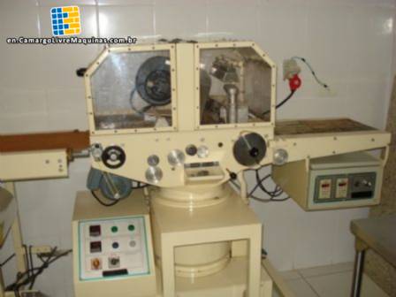 Chocolate tempering machines and enrobing machine