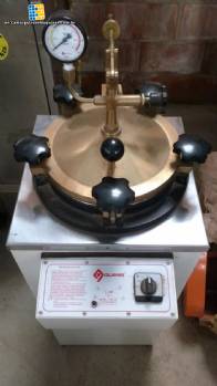 Vertical autoclave Quimis