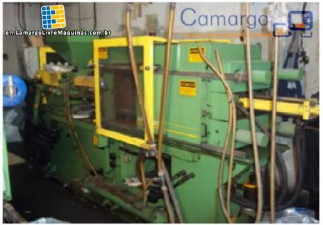 Injection molding machine Oriente