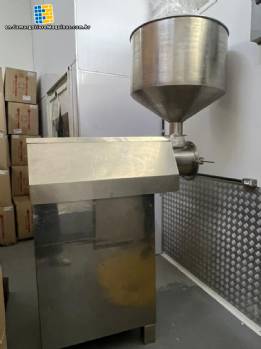 Stainless steel peanut mill