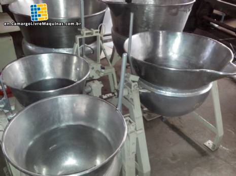 Cooker for stainless steel sweets