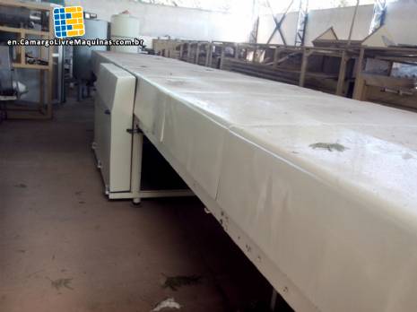 Cooling tunnel without mat and without binders