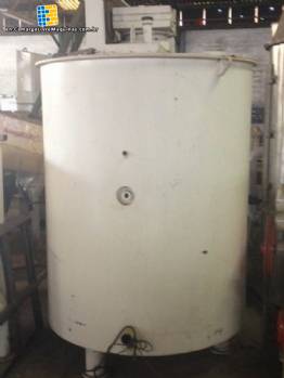 Tank with a capacity of 2400 litres