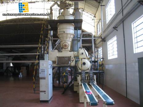 Complete structure of the triplex extruder 3,000 kg/h Mazbra Mazzoni Group