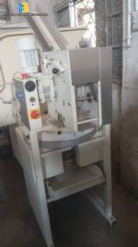 DELL'ORO automatic dough divider and rounder for pizza dough.