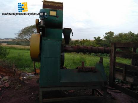 Extruder for soy Green