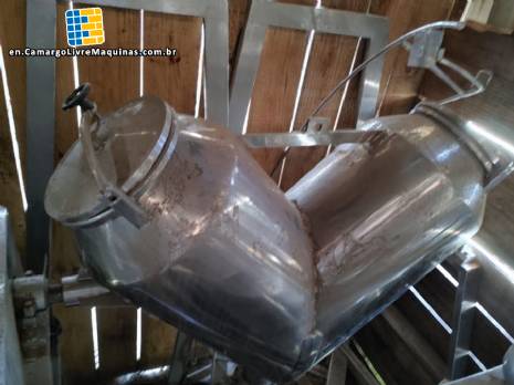 500L Lawes V-blender