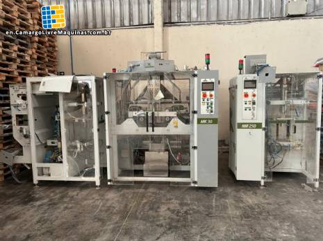 Indumak MM 250 packaging machine and MK 30 baler