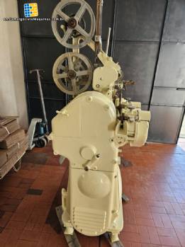 Forgrove automatic double twist wrapper for chewable candies