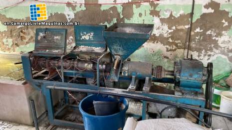 Line for recycling and manufacturing of recyclable plastic bags Line for recycling and manufacturing of recyclable plastic bags