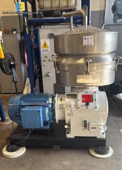 Mausa continuous centrifugal separator 90,000 liters per hour Mausa continuous centrifugal separator 90,000 liters per hour