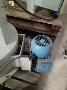 Peanut skins remover Peanut skins remover