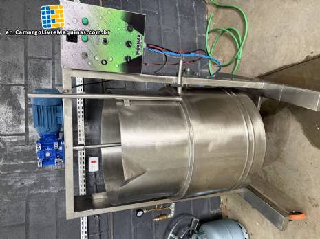 Stainless steel jacketed electric and gas-fired pan for jams and preserves, 250 liters, Inoxmar. Stainless steel jacketed electric and gas-fired pan for jams and preserves, 250 liters, Inoxmar.