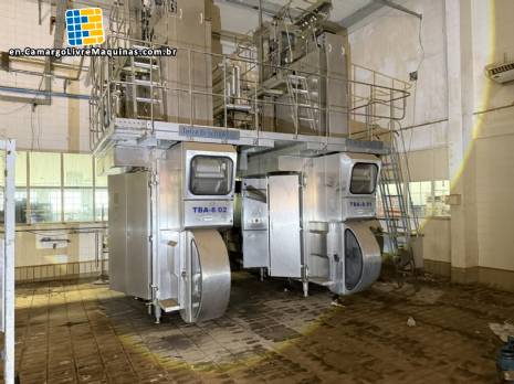 Tetra Pak TBA 8 aseptic filling machine for Tetra Brik carton packaging. Tetra Pak TBA 8 aseptic filling machine for Tetra Brik carton packaging.